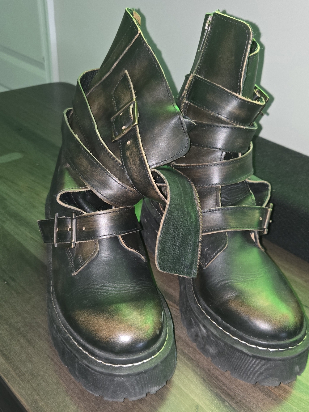 Steve Madden Black Leather Buckle Strap Platform Combat Boots